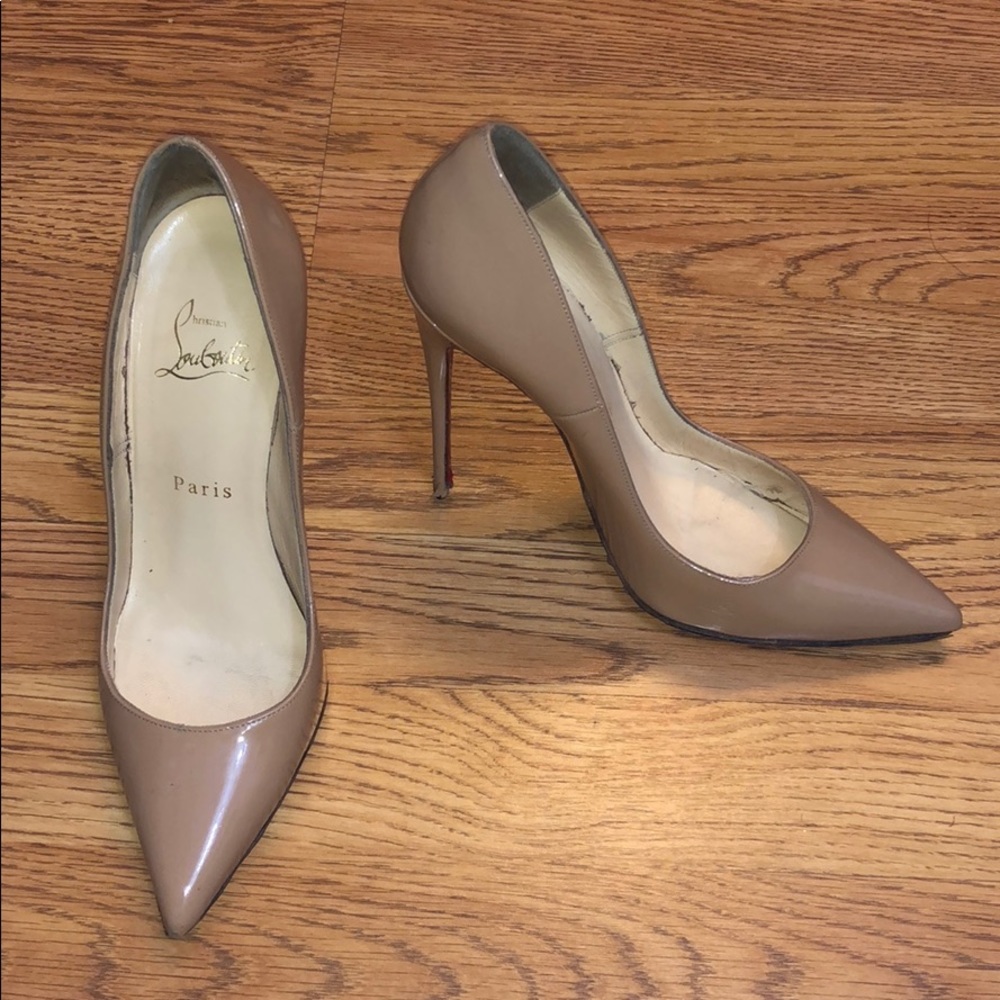 Christian Louboutin So Kate Nude
